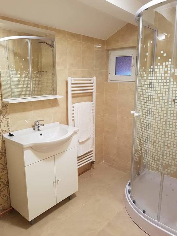Cabana Sarmis Costesti Bagian luar foto