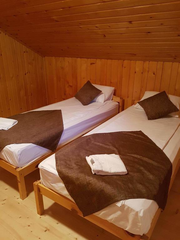 Cabana Sarmis Costesti Bagian luar foto