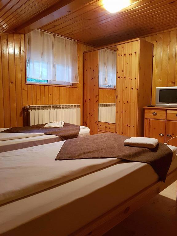 Cabana Sarmis Costesti Bagian luar foto