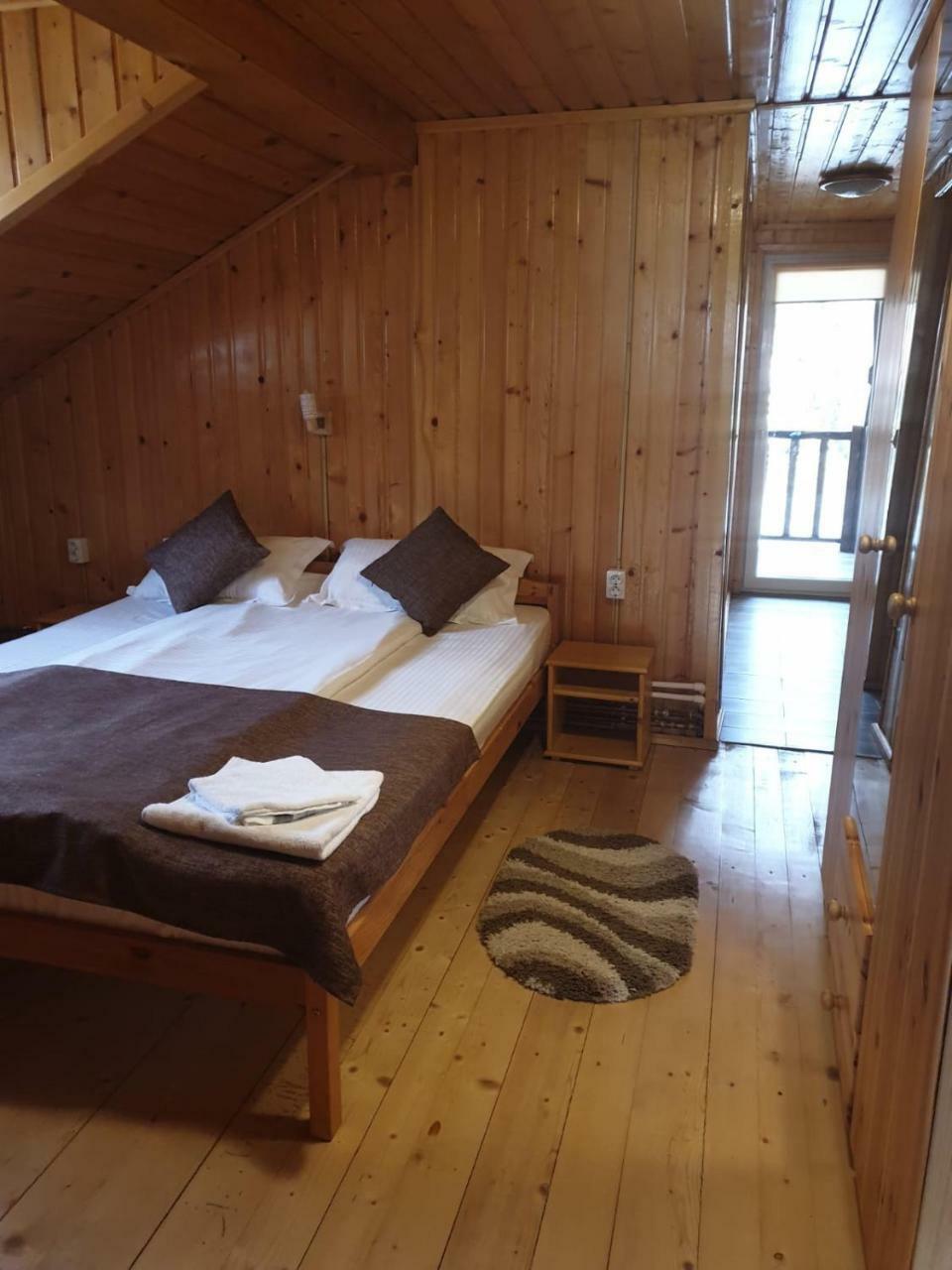 Cabana Sarmis Costesti Bagian luar foto